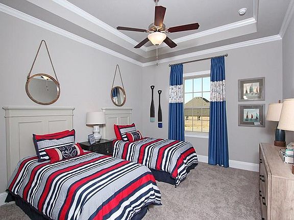 3rd image of 808 Rhone Ln