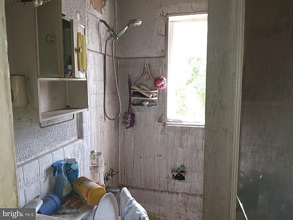 4th image of 3751 Saint Margaret St