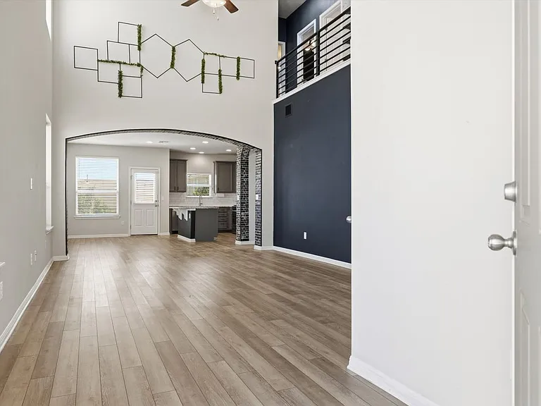 6400 Mary Lewis Dr — Photo 1