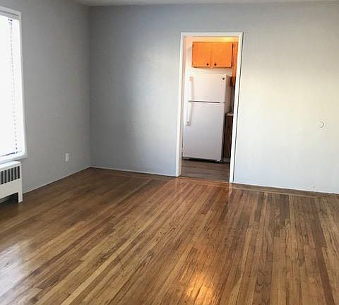 4th image of 405 S 4th St APT 216