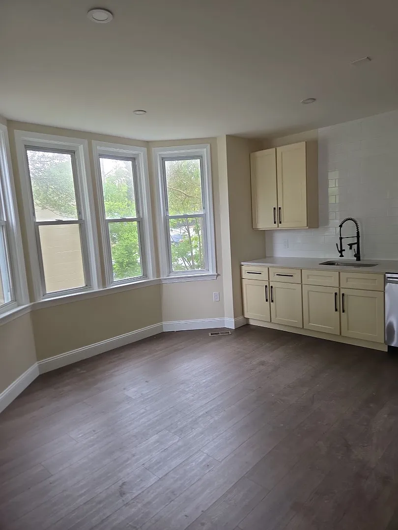 249 Philadelphia Ave - Second Floor — Photo 3