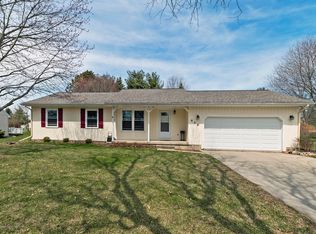 606 Dartmouth Dr, Dewitt, MI 48820