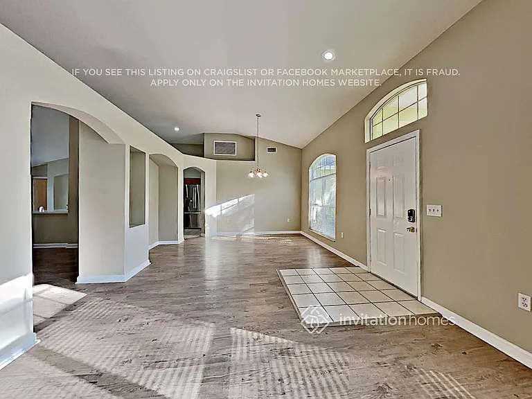 2910 Folklore Dr — Photo 4