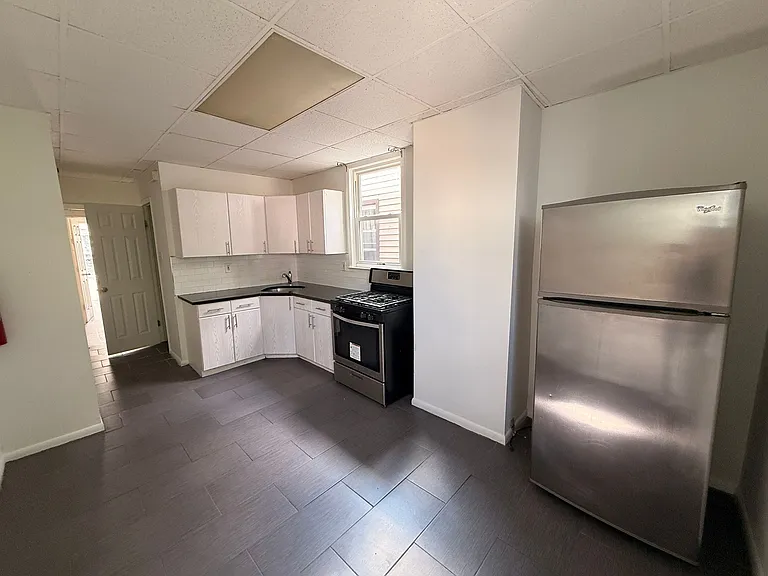 346 Armstrong Ave #A2 — Photo 3