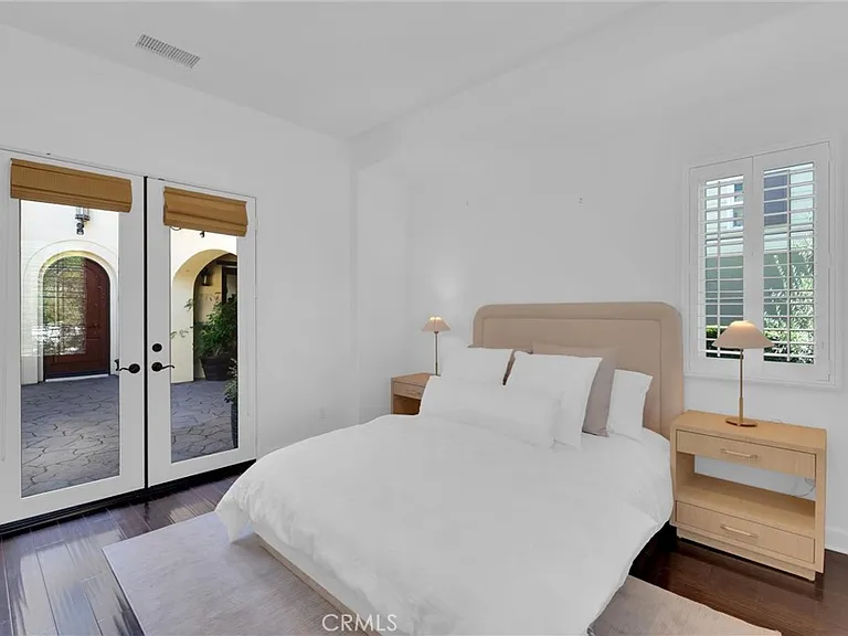 510 E Viewcrest Dr — Photo 58