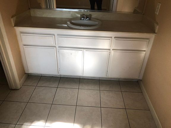 5th image of 259 N Capitol Ave Unit 243