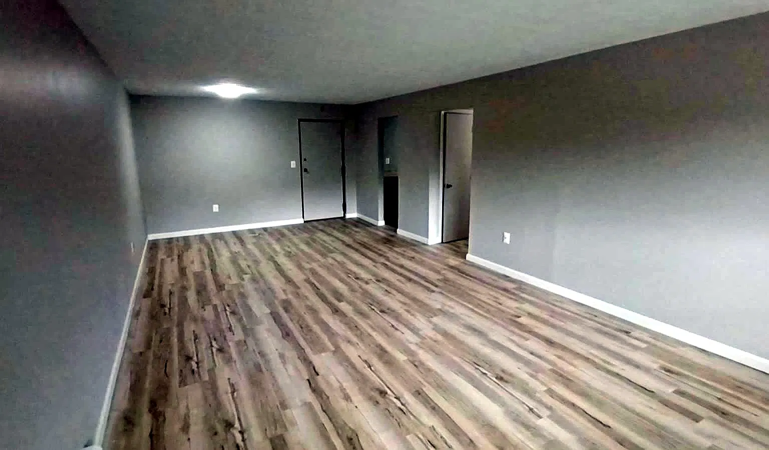 2 bed, 850 sqft, $1,350 — Photo 1