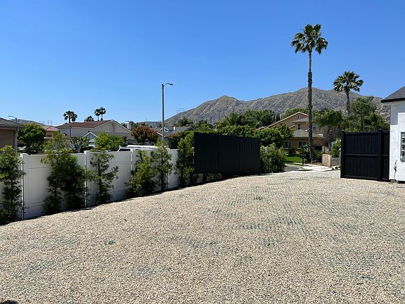 3rd image of 13369 Pala Ave