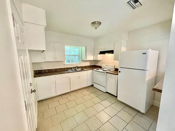 3rd image of 404/406 8th St