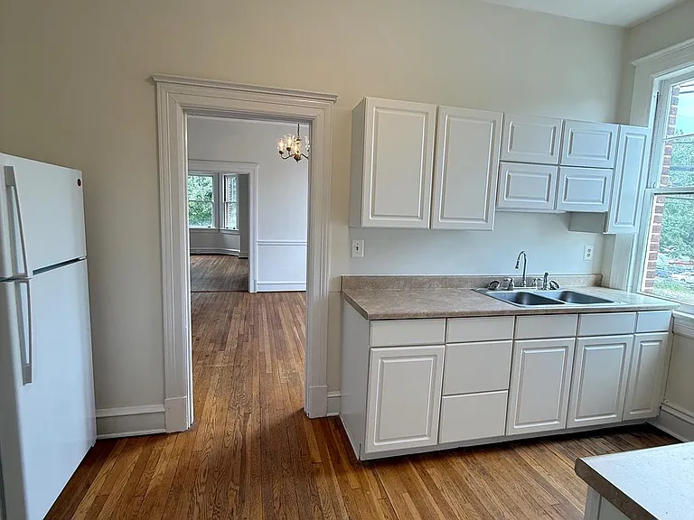 700 Prince Edward St #1 — Photo 11