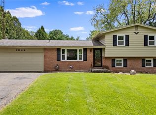 1344 Applegrove St NE, Canton, OH 44721