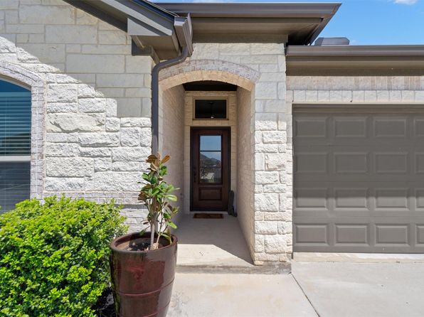 141 Citation Dr, Jarrell, TX 76537