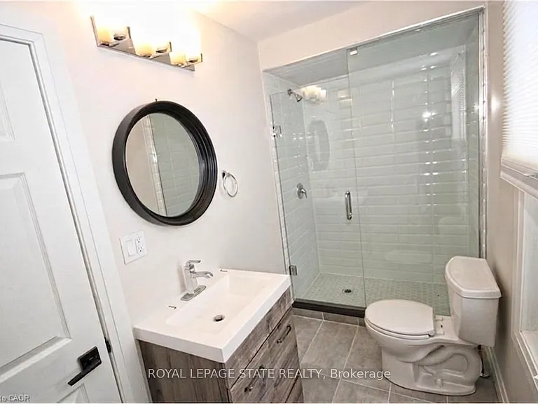 1356 Upper Wellington St — Photo 1