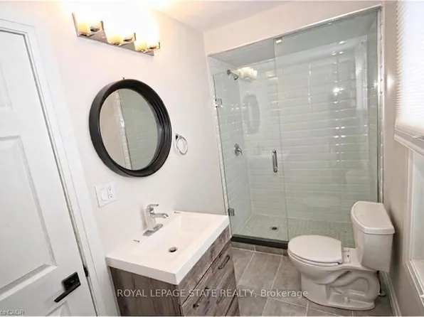 1356 Upper Wellington St, Hamilton, ON L9A 3S9