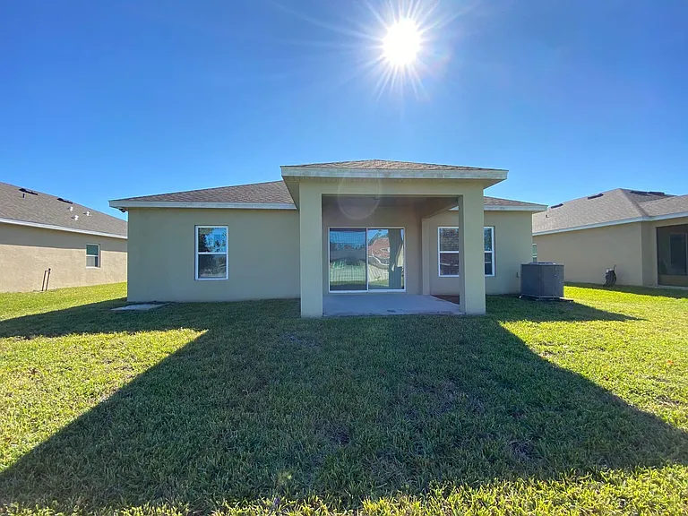 231 Salamanca Rd — Photo 19