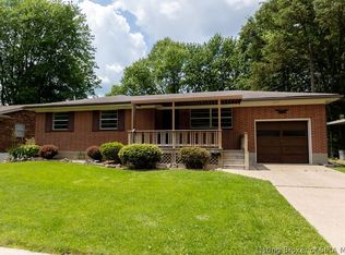2919 Linda Dr, New Albany, IN 47150
