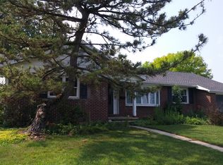 1608 Sherwood Rd, Wyomissing, PA 19610
