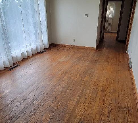 2nd image of 912 Vogel Dr