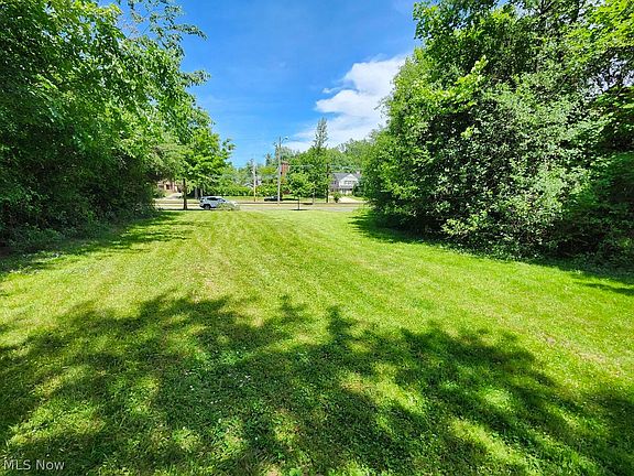 5th image of 3152 Van Aken Blvd