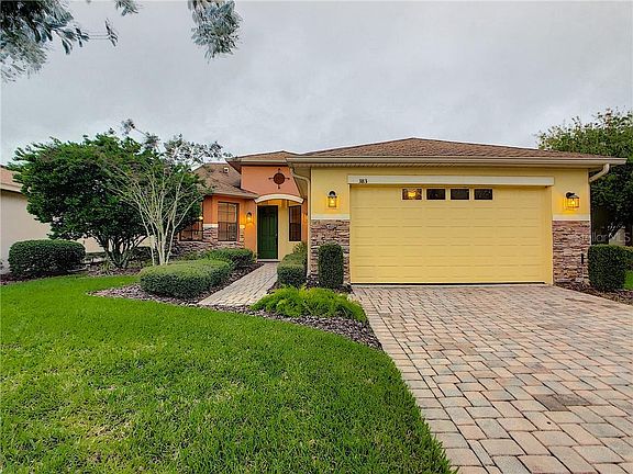 4th image of 383 Indian Wells Ave