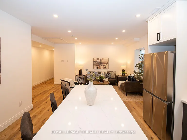 425 Dundas St #202 — Photo 5