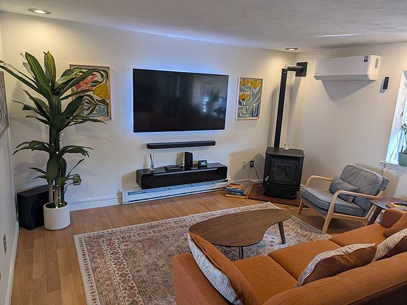 Living room.
