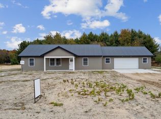 577 Grouse Dr SW, Kalkaska, MI 49646