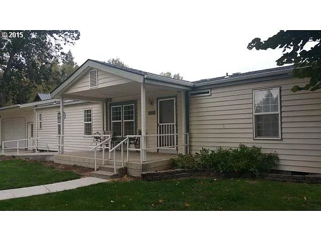 57014 Campbell St photo 1