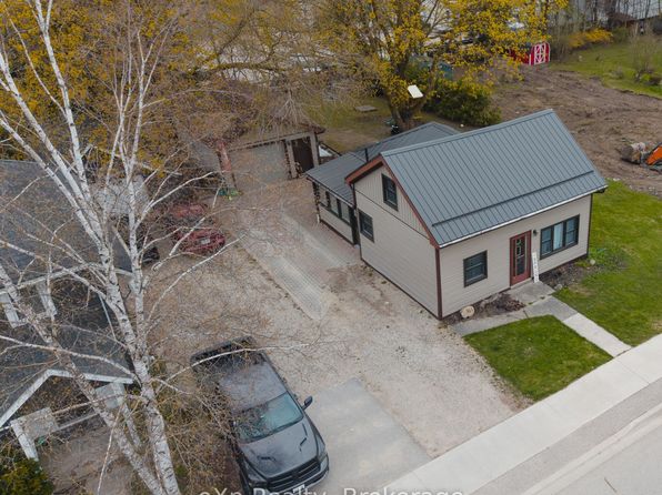 361 William St, Wellington North, ON N0G 2L3