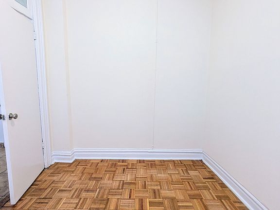 3rd image of 230 E 78th St APT 23