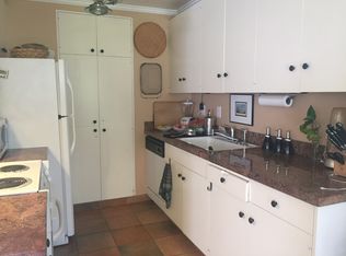 30 Surrey Ln, San Rafael, CA 94903