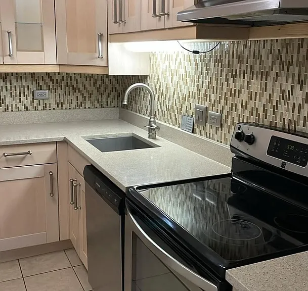 1015 Casa Dr — Photo 3