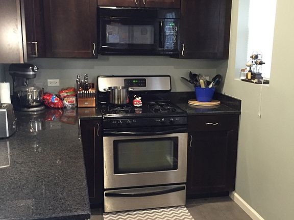 5th image of 1416 W Arthur Ave APT 1