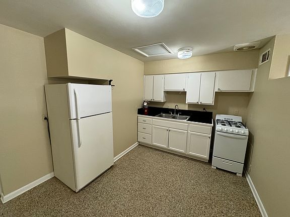 4th image of 832 Martin Behrman Ave APT E