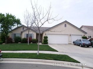 3827 N Fulgham Ct, Visalia, CA