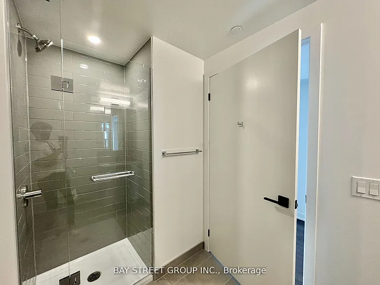 319 Jarvis St #4212 — Photo 11