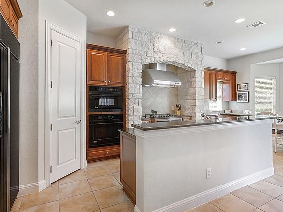 5th image of 1324 Discovery Bay Dr