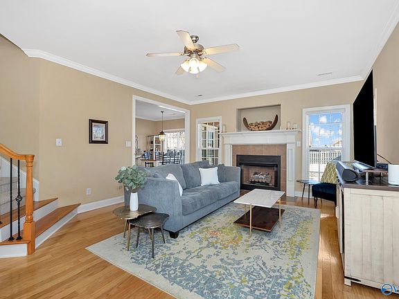 5th image of 316 Stoneham Way