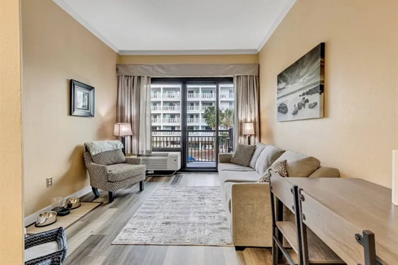 Snowbirds! 1 Bed/1 Bath Condo in Myrtle Beach - Month to Month Rental $1500 — Photo 1