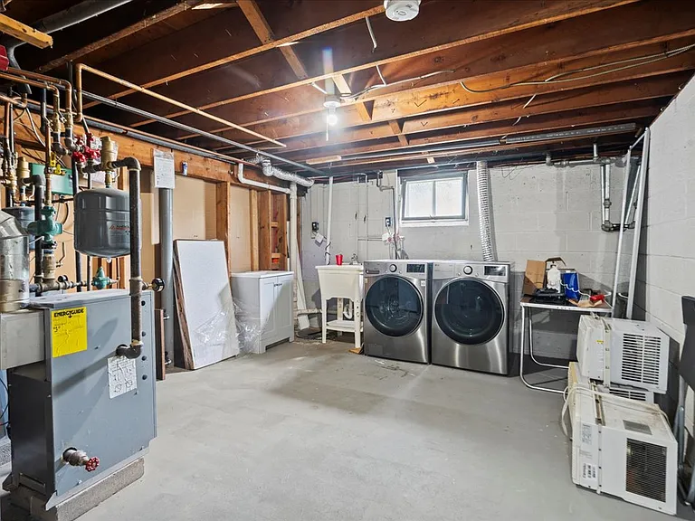 130 Gaston Ave #1 — Photo 27