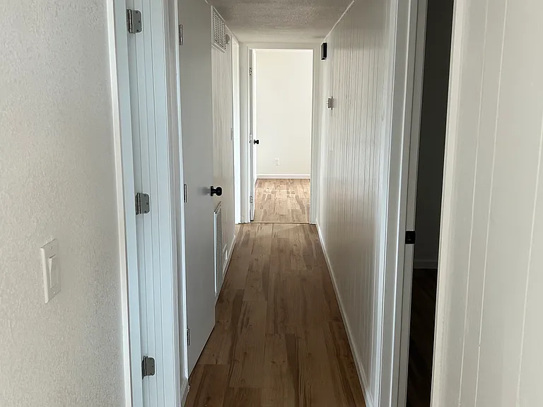 2049 De Soto Dr — Photo 6