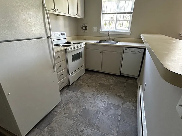 2622 Swede Rd #H11 — Photo 21