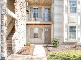 240 Greenview Dr, Lancaster, PA 17601