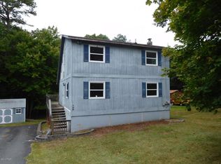 129 Brownstone Dr, Milford, PA 18337