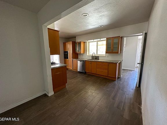 4th image of 6024 Isabella Dr