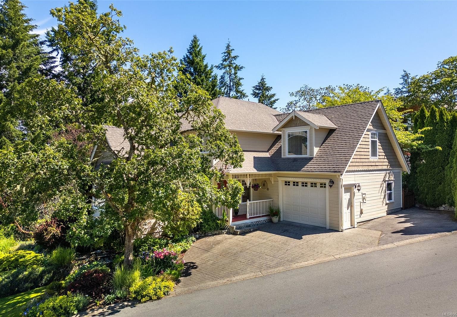 6797 Greig Ct, Brentwood Bay, BC V8M 2G4 | MLS #966788 | Zillow