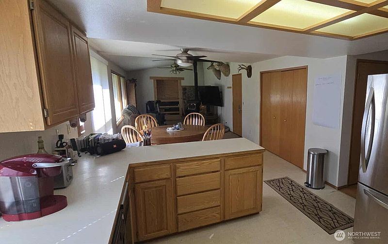 4th image of 4244 Duckabush Road