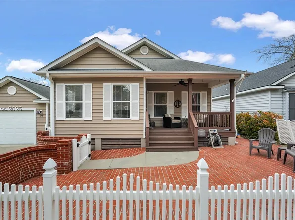 19 Caswell Ave, Beaufort, SC 29902