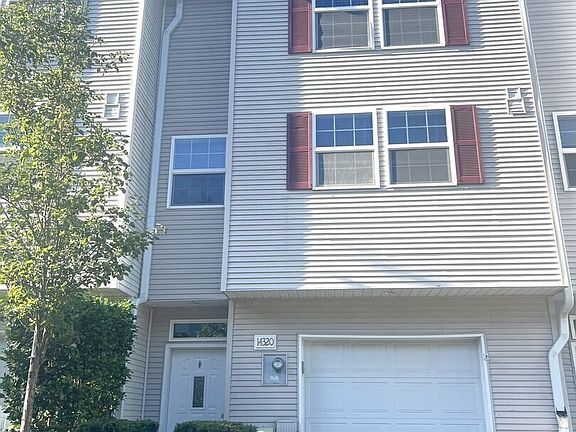2nd image of 14320 SW Cougar Ridge Dr