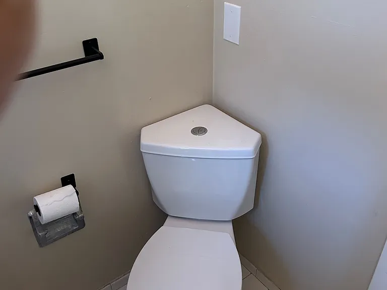 6874 Crump Ave — Photo 16